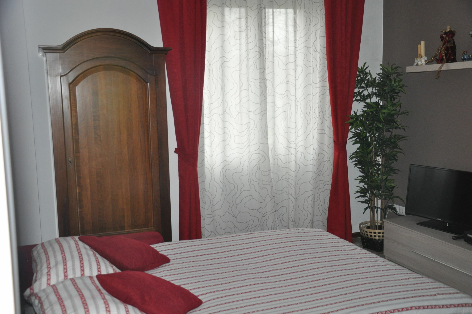 Apartmán A Casa Di Franci Parma Exteriér fotografie